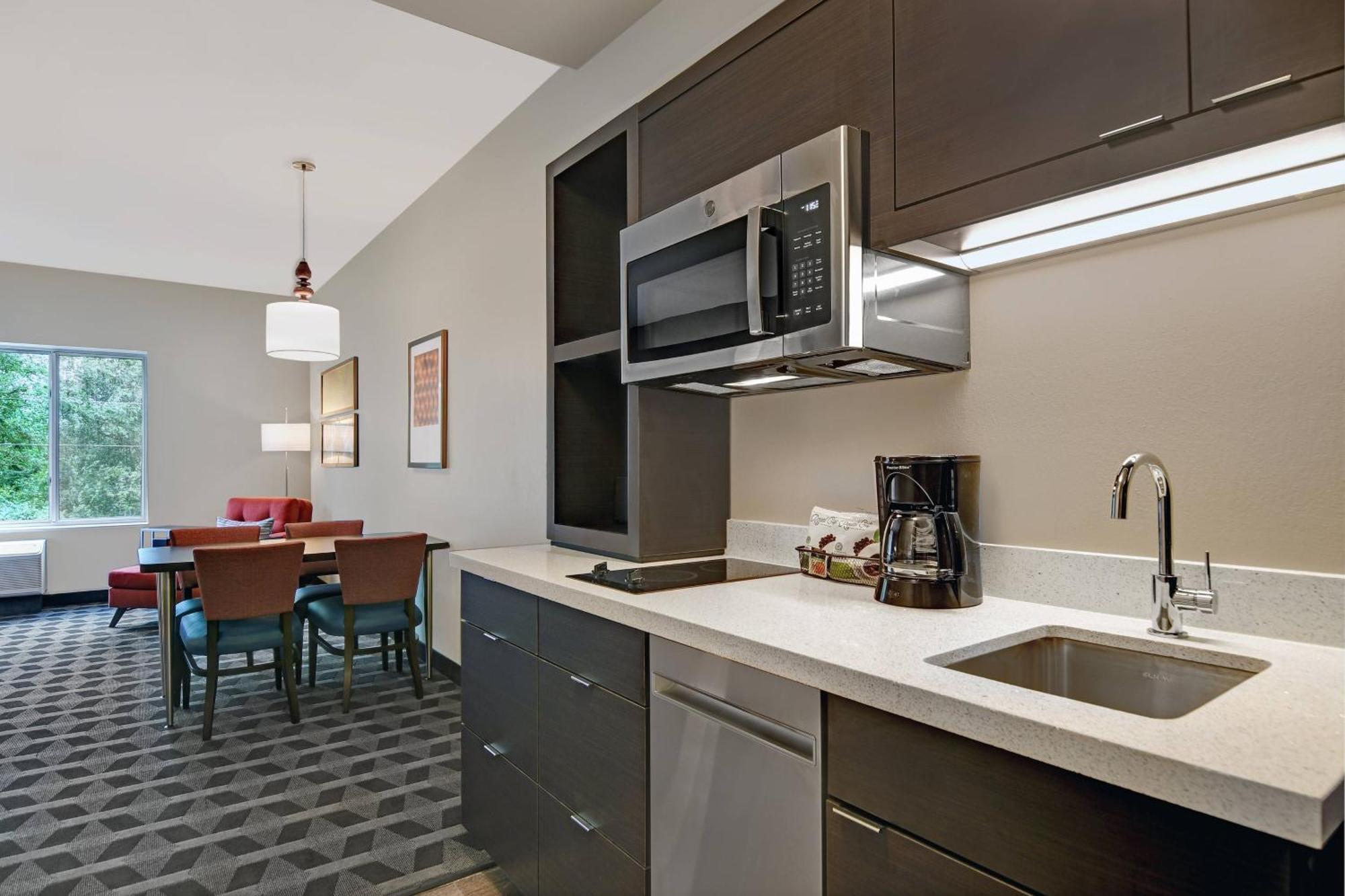 Towneplace Suites By Marriott Лайма Экстерьер фото